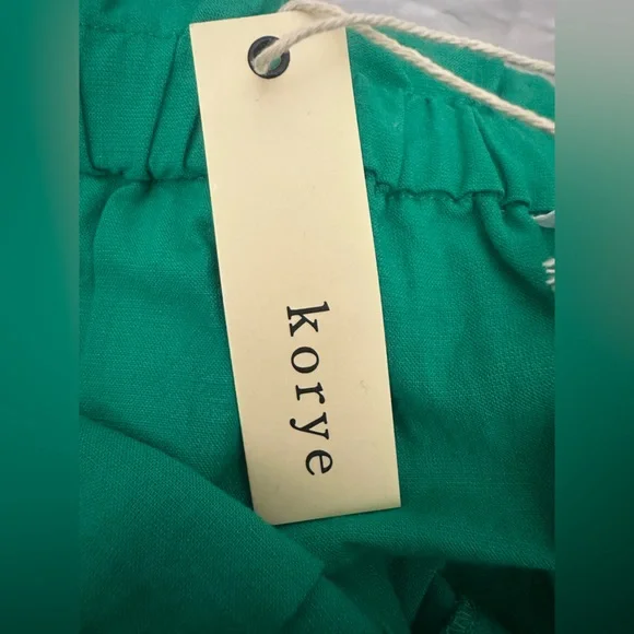 Korye Kelly Green Tie Waist Pull On Shorts Size Large Casual Coastal NWT - Picture 3 of 5